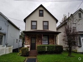 Building Photo - 1054 8th Ave