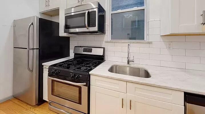 Foto principal - 934 Seneca Ave