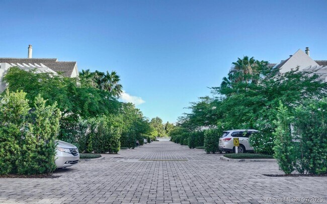 Foto del edificio - 7713 SW 54th Ct