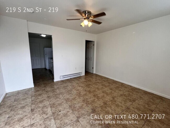 Foto del edificio - 219 S 2nd St