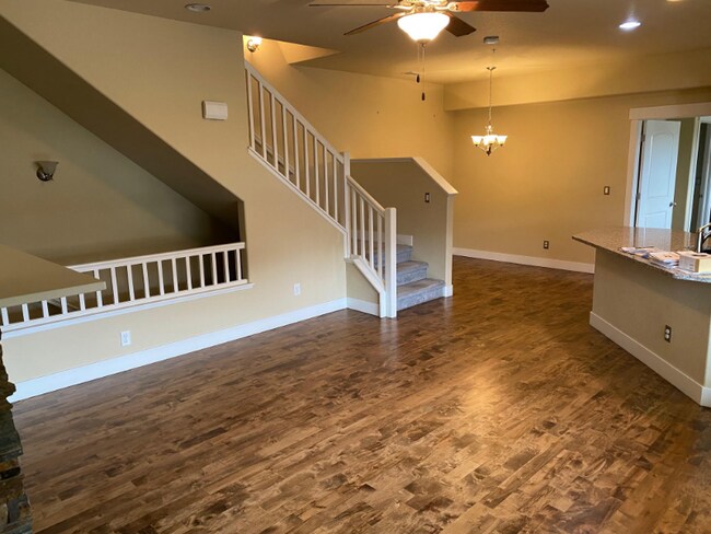 Building Photo - 5851 Dripping Rock Ln