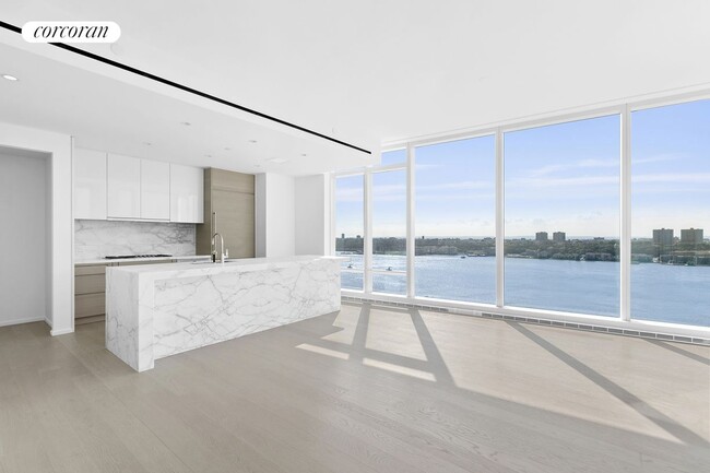 Building Photo - 30 Riverside Blvd