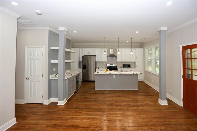 Foto del edificio - 1333 Lyle Ave