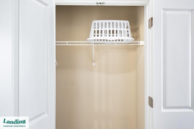 Foto del edificio - 6115 Tidewater Dr