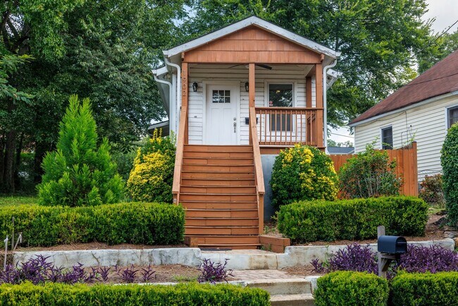 Foto del edificio - 2 Bedroom, 2 Bath in Homewood