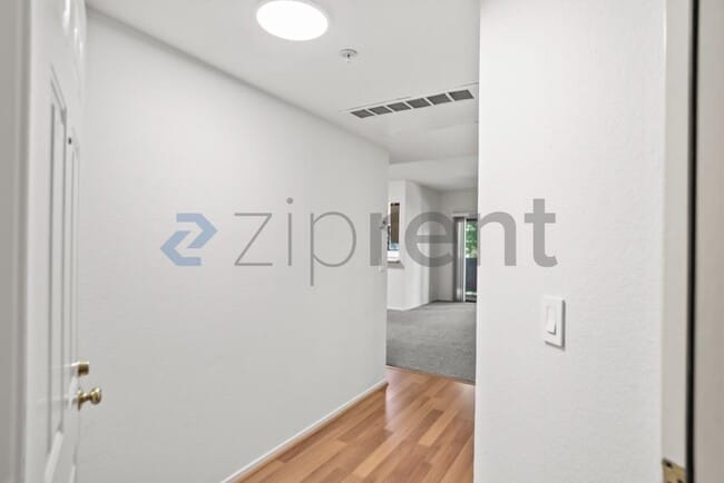 Foto del edificio - Unit 214