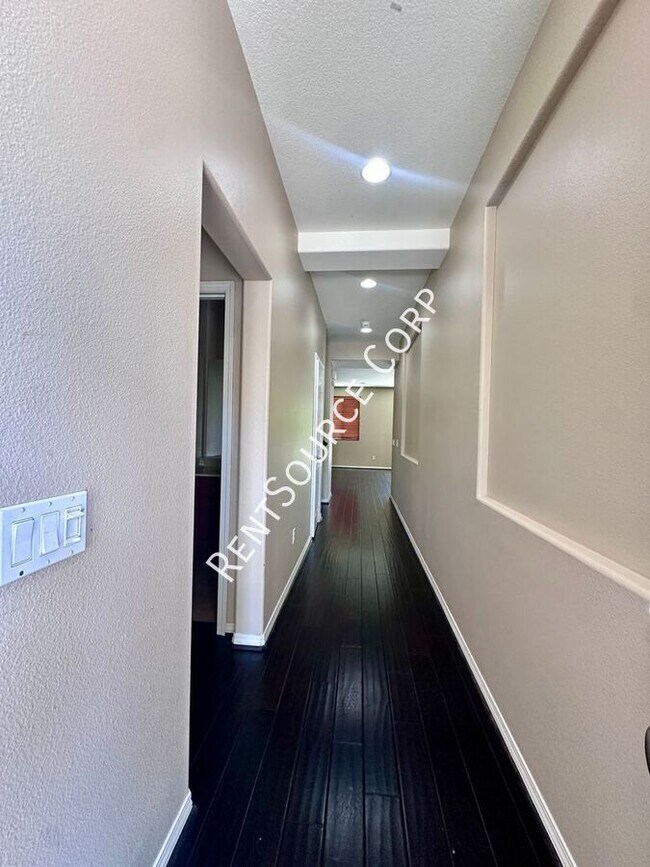 Foto del edificio - 28390 Esplanada Dr