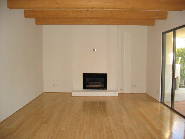 Foto del edificio - 4819 N 35th Pl