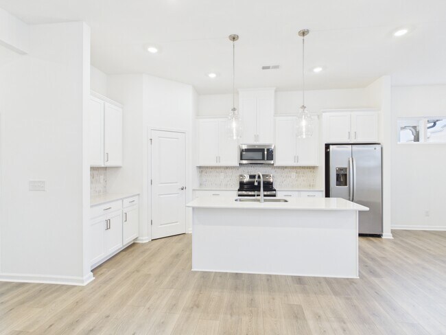 Foto del edificio - 5511 Wolfpack Aly