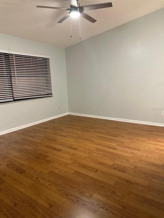 Foto del edificio - 9633 Riverside Dr