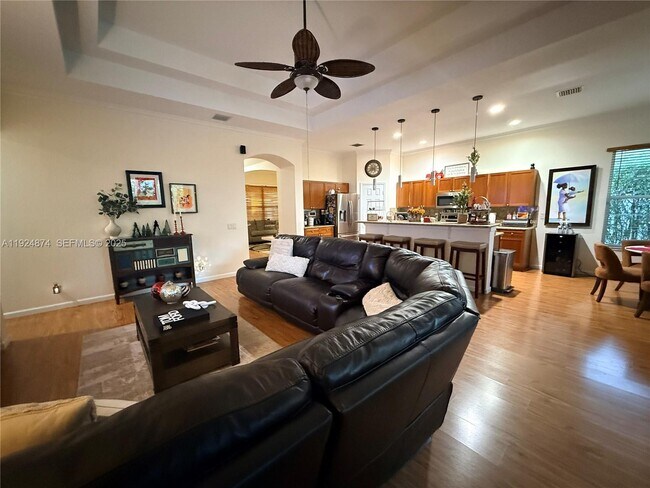 Foto del edificio - 1923 Harbor View Cir