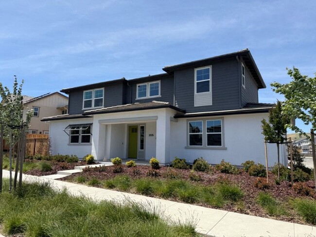 Building Photo - Brand New Desirable One Lake Subdivision -...