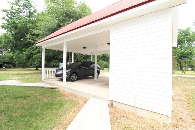 Building Photo - 8775 Clito Rd
