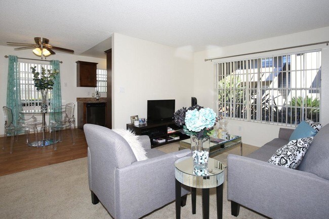 Building Photo - 7614 Parkway Dr