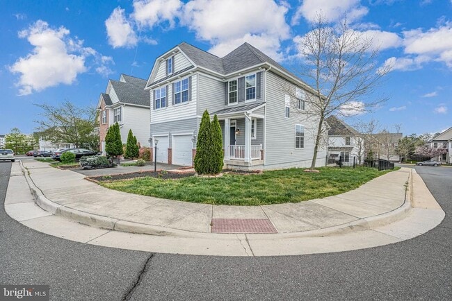 Building Photo - 15000 Gossom Manor Pl