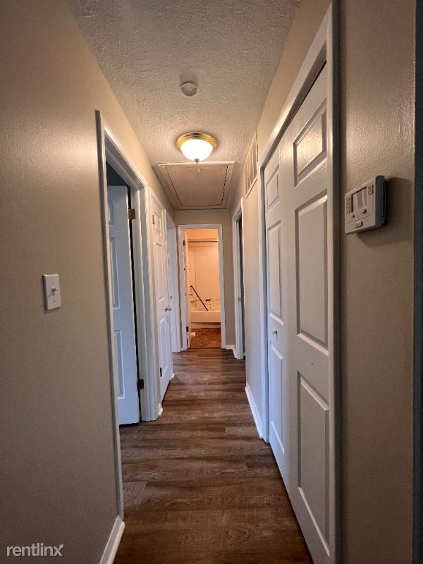 Foto del edificio - 3 br, 1 bath House - 4761 Robinwood Drive