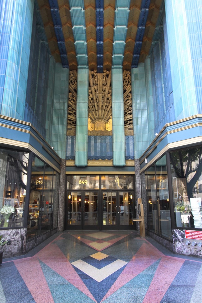 Building Photo - 849 S Broadway