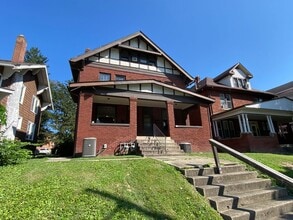Building Photo - 1948 Summit St