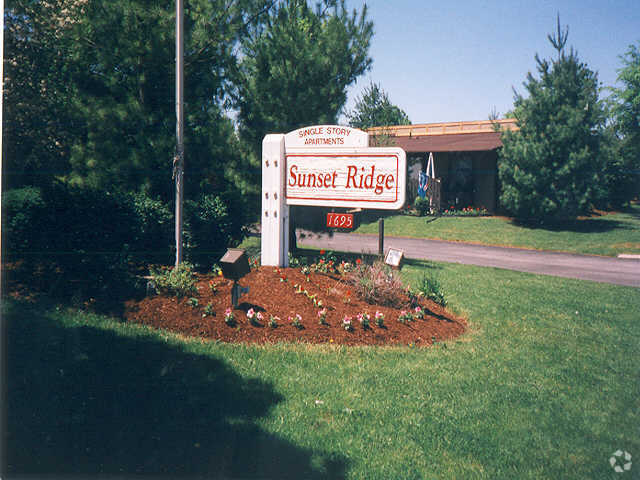 Foto principal - Sunset Ridge Apartments