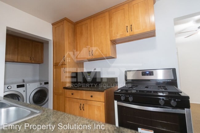 Building Photo - 2 br, 1 bath House - 3517 Walnut Ave