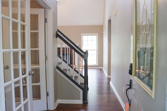 Building Photo - 38 White Heron Ct