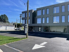 Building Photo - 50 Roosevelt Ave