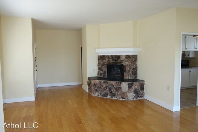 Foto del edificio - 201 Athol Ave