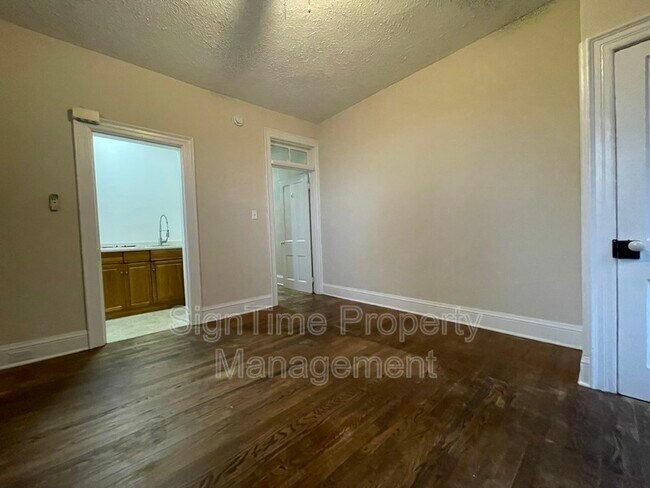 Foto del edificio - 222 Summit Ave