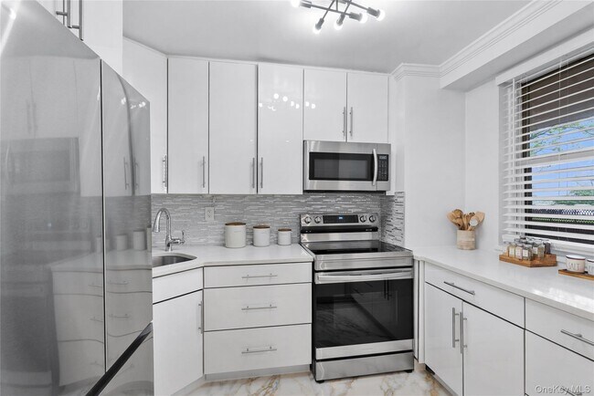 Foto del edificio - 5800 Arlington Ave
