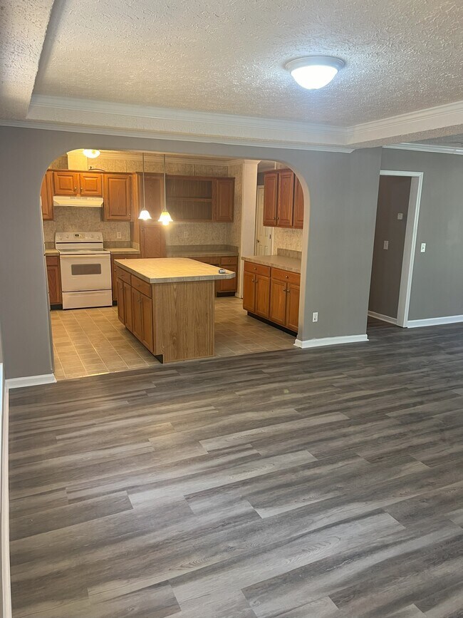 Foto del edificio - 489 Windwood Dr
