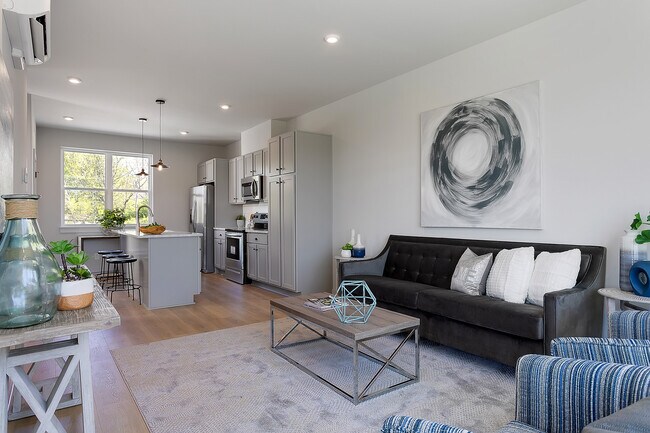 Foto del edificio - 300 E Village Ln