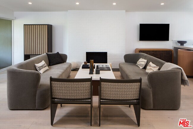 Foto del edificio - 8917 Cynthia St