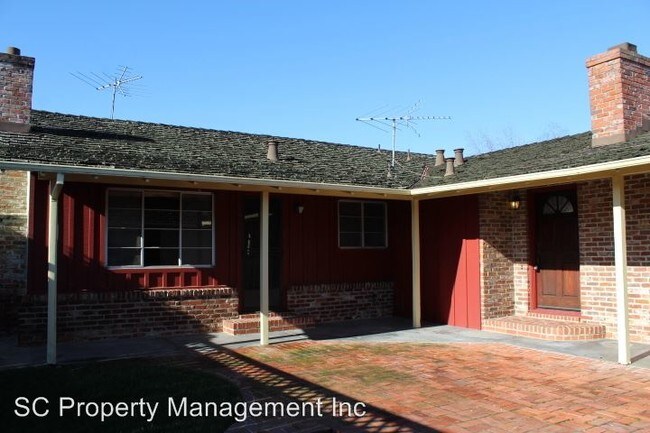 Building Photo - 3 br, 2 bath House - 1424 Walnut St