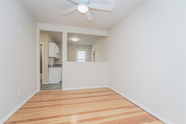 Foto del edificio - 165 Chestnut Ave