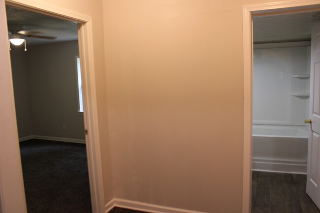 Foto del edificio - 6745 New Light Rd