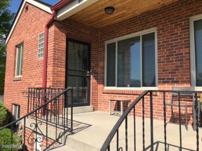 Building Photo - 3 br, 1 bath Condo - 1605 Winona Ct