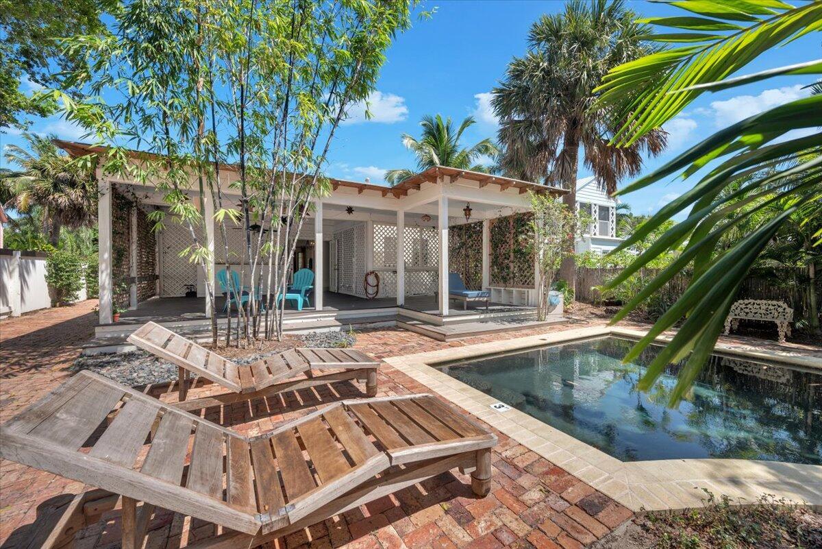 Foto principal - 320 Monroe Dr