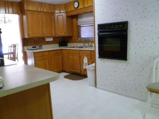 Foto del edificio - 5720 Old Pfeiffer Ln