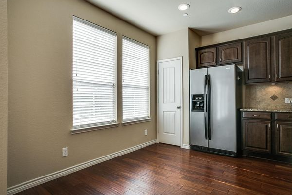 Building Photo - 950 Henderson-3113