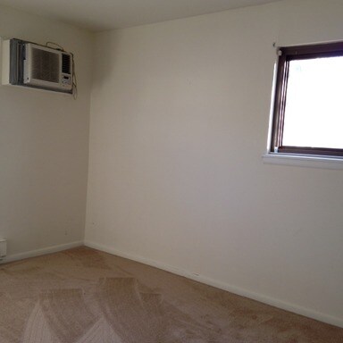 Building Photo - 118 E Moreland Ave