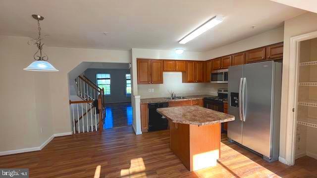 Foto del edificio - 7063 Oak Grove Way