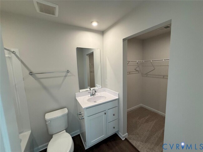 Foto del edificio - 5317 Canterbury Rdg Ct