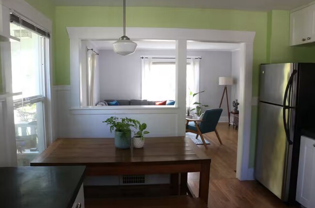 Foto del edificio - Charming 2-Bedroom Home Near Ballard and Fremont