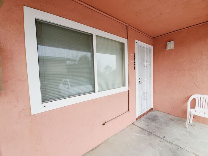 Downstairs two bedroom apartment in Vallejo House Rental in Vallejo