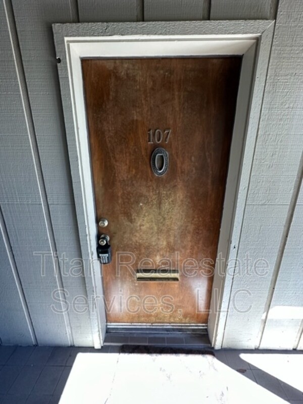 Foto del edificio - 1301 St John St