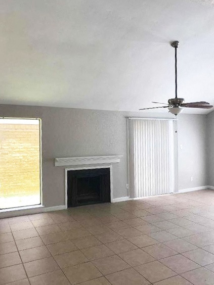 Building Photo - 6418 Ivyknoll Dr