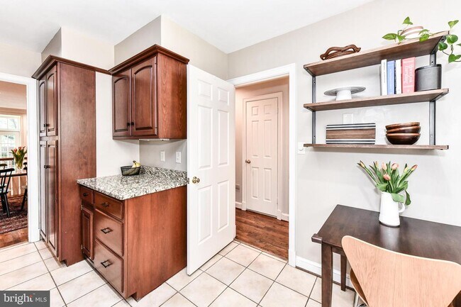 Foto del edificio - 4402 Westover Pl NW