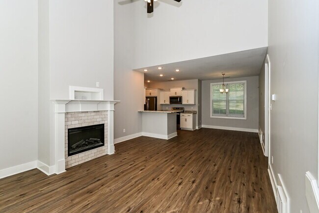 Foto del edificio - 2701 Maple Hill Dr