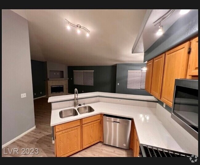 Whitney Ranch Apartments for Rent with Hardwood Floors Henderson, NV