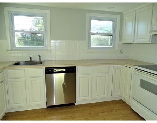 Building Photo - 52 Flanders Rd